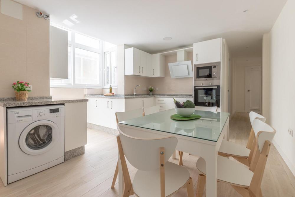 Duplex Tejon & Private Terrace By Ele Apartments Малага Екстериор снимка